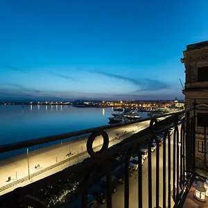 Apartment Duomo Seaside Deluxe By Ortigia, Syracuse